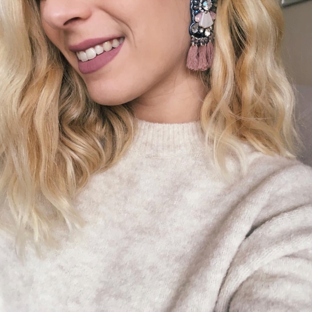 Too Faced Melted Matte Lipstick - Queen B 👑